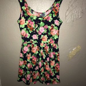 Timing Dress size large
